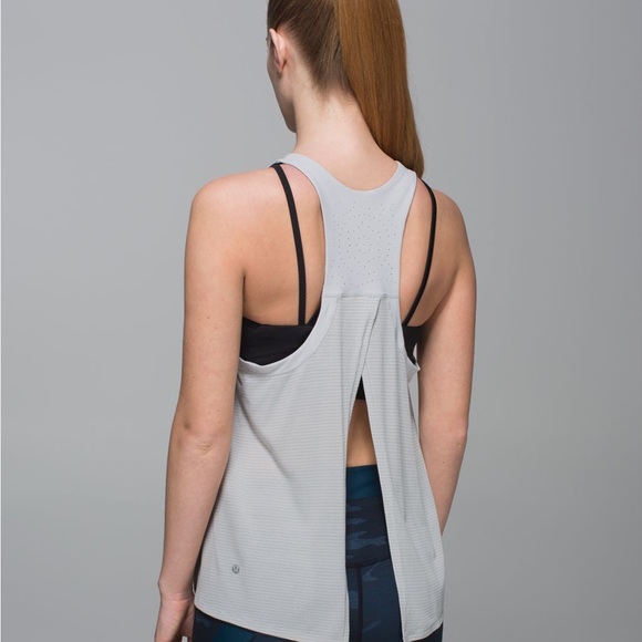🆕🍋Lululemon Clip-In open back tank, light gray striped - Picture 2 of 9